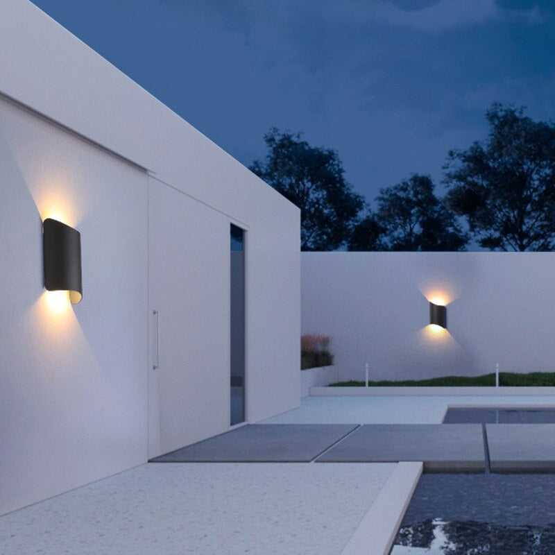 MIRANIS® Outdoor Light